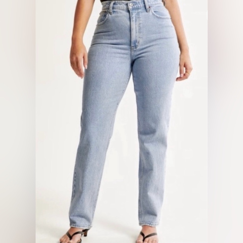 Abercrombie & Fitch Curve Love The 90s Straight Ultra High Rise Jeans 30/10 R